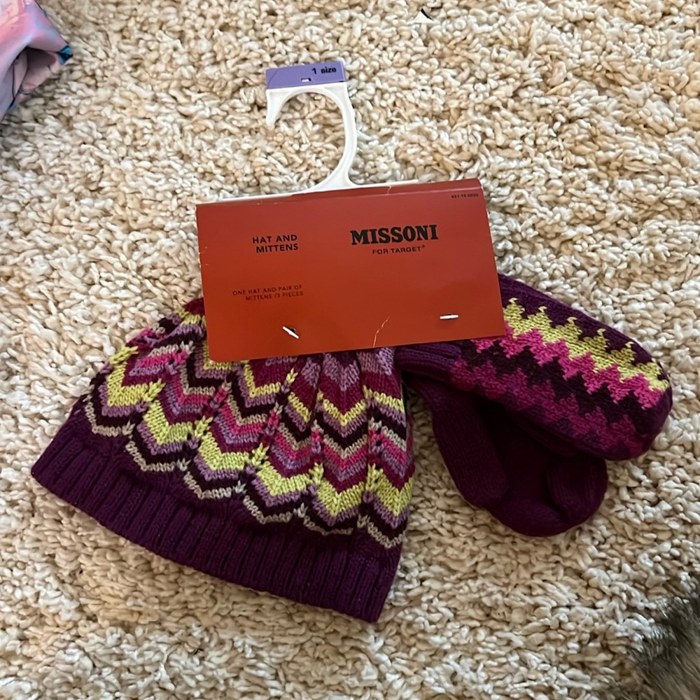 New Missoni for Target Children's Knit Hat and Mittens Set
Grape Zigzag